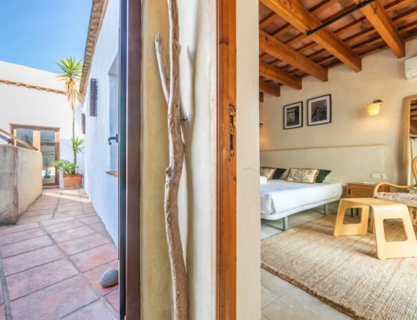 Main Bedroom with terrace access at Riad Casa Luna in Tarifa