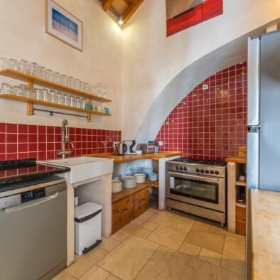 Kitchen with dishwasher at Riad Casa Luna in Tarifa
