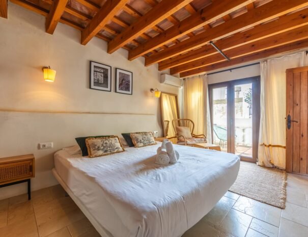 Main bedroom with private terrace at Riad Casa Luna in Tarifa