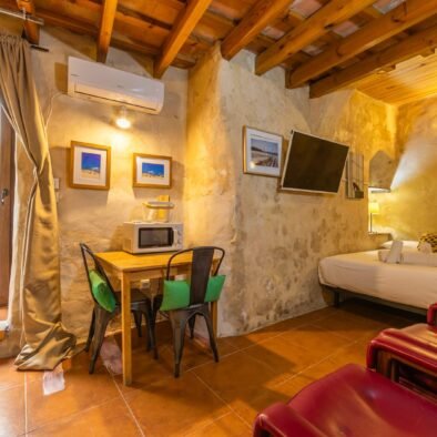 Studio living room with patio view at Secret Patio in Tarifa